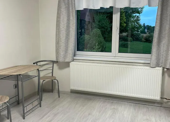 Bytecek V Rodinnem Domecku Se Sdilenym Vchodem * Krasna Lipa